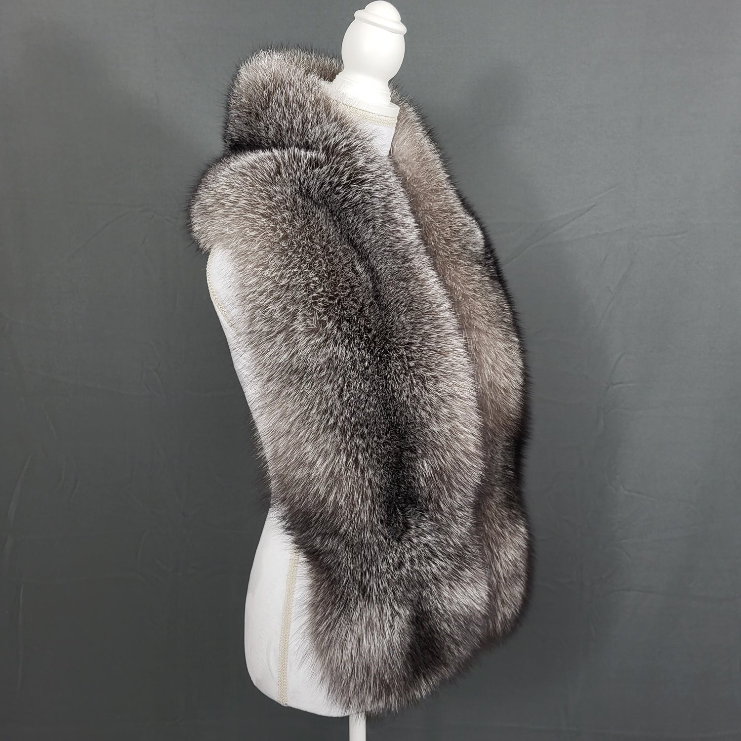 SAGA blue frost fox fur wrap/stole/scarf