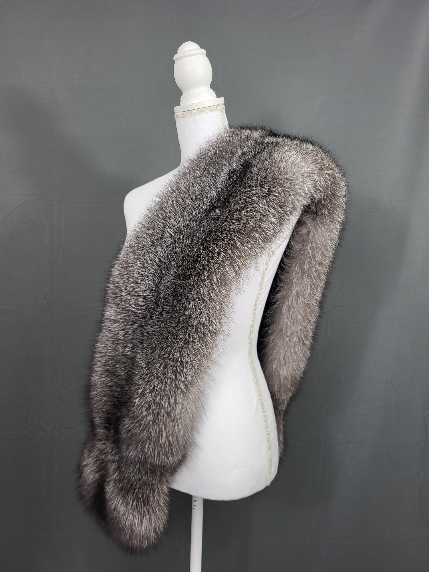 SAGA blue frost fox fur wrap/stole/scarf